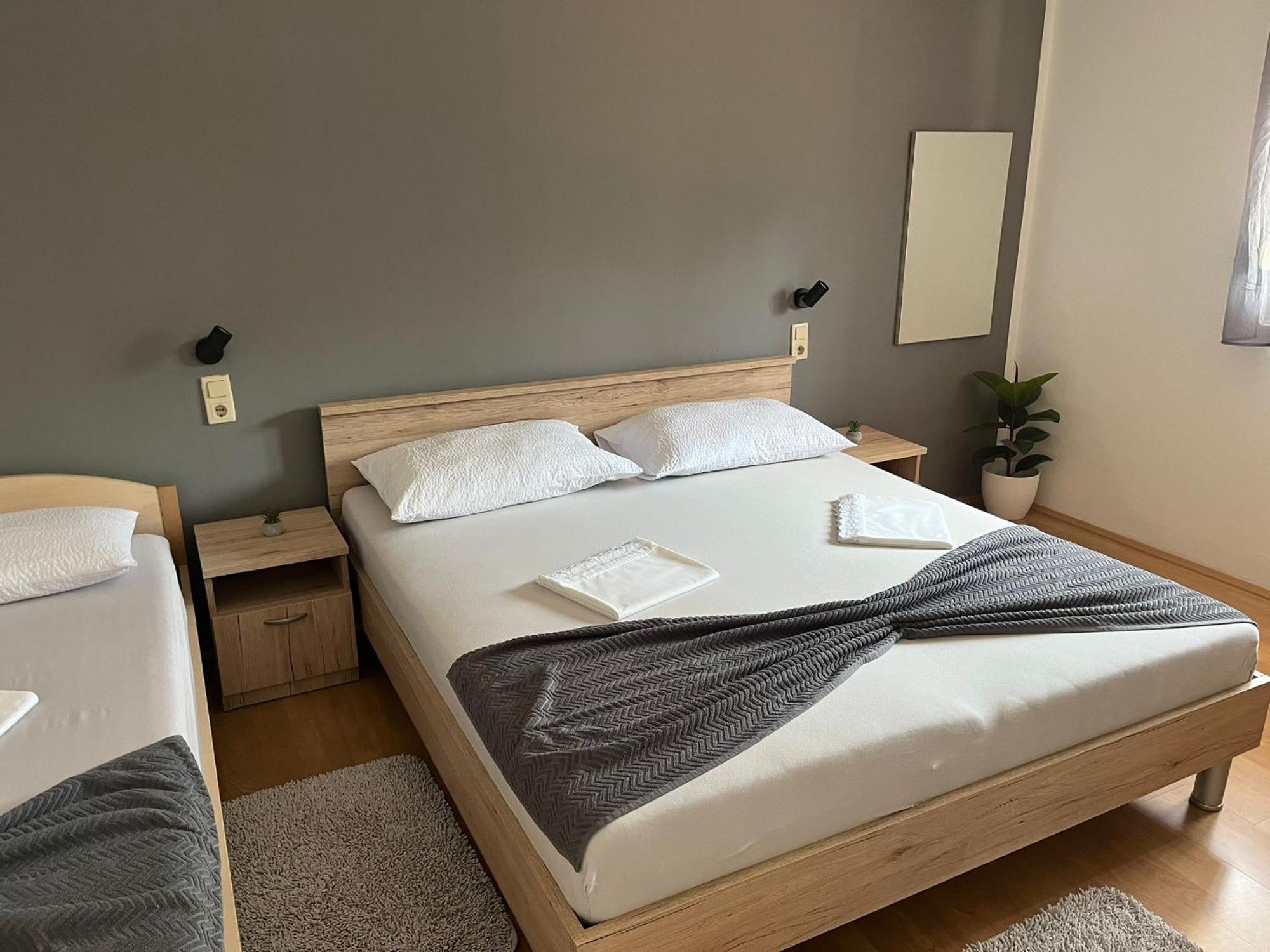 Apartmani Italo Biograd Na Moru Εξωτερικό φωτογραφία