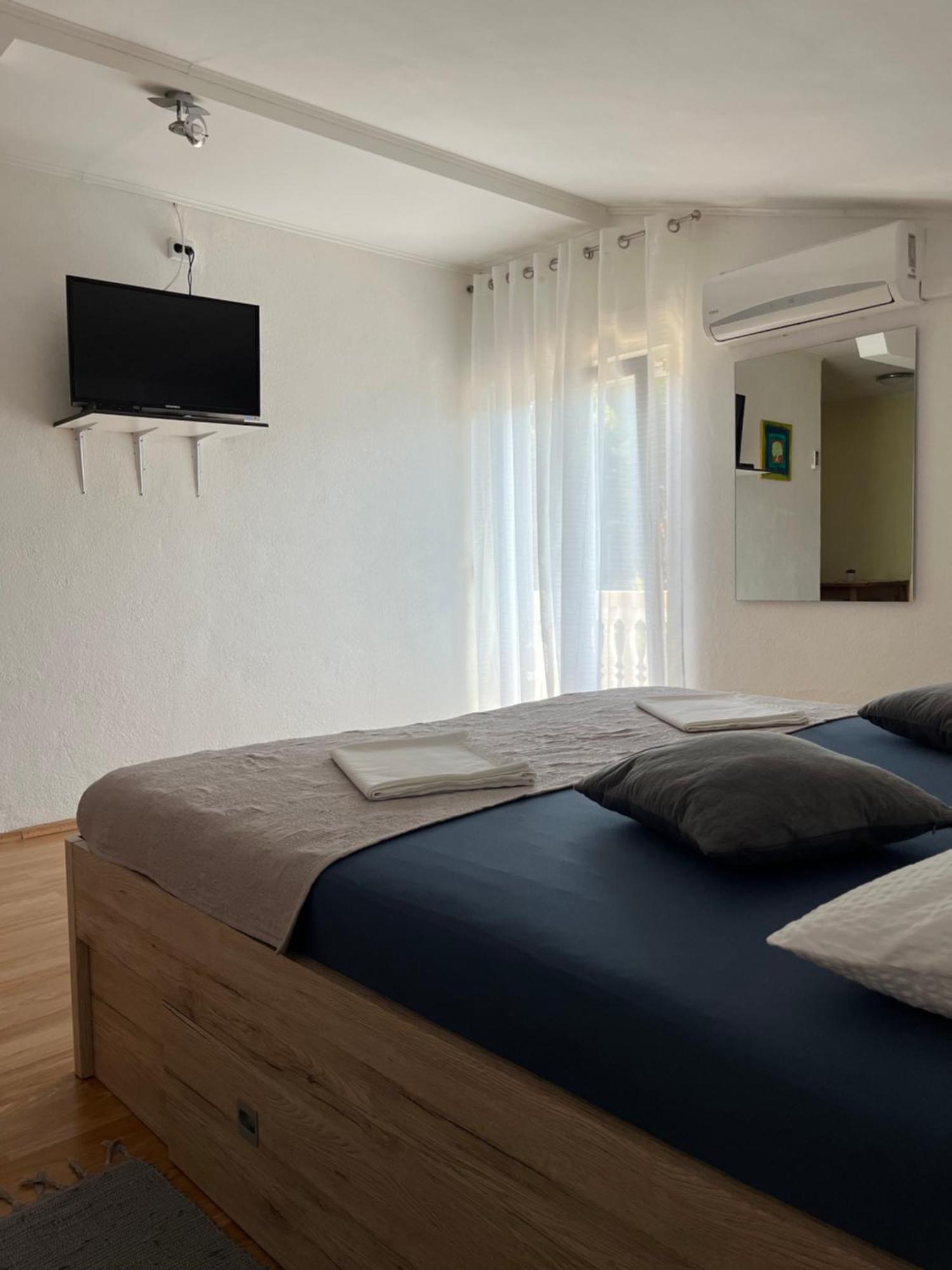 Apartmani Italo Biograd Na Moru Εξωτερικό φωτογραφία